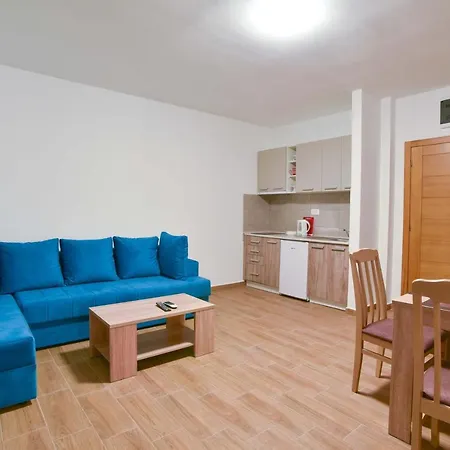 Masa Apartment *